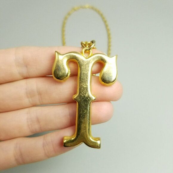 Vintage T Monogram Gold Tone Letter Pendant Necklace Large Initial 24 Inch Chain - Picture 1 of 9
